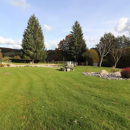 Nyaraló Renove Pres Du De Saint-etienne Cantales, 4 Pers, Equipe Avec Jardin, Tv, Wifi Et ! - Fr-1-742-400